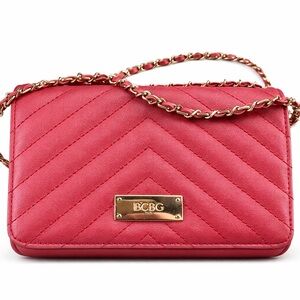 ✨ BCBG Paris Quilted Red Chain Crossbody / Wallet on Chain
